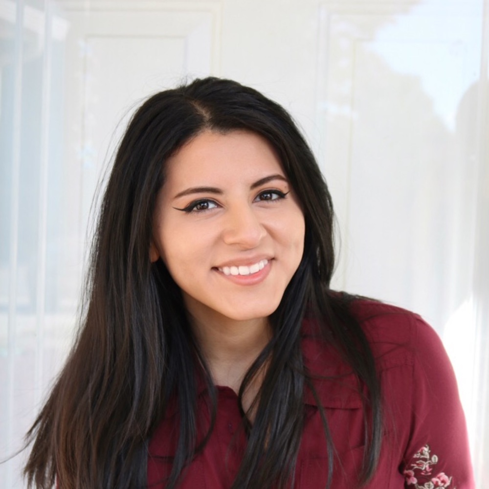 Meet your Posher, Gabriela